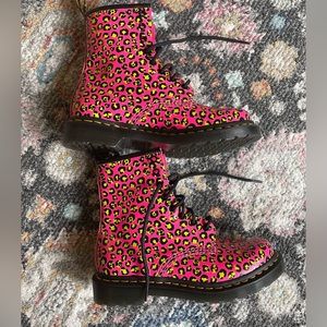 Dr Martens 1460 Leopard print boots - size 38